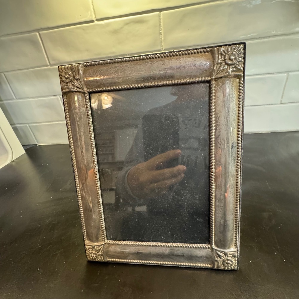 Picture Frame Home Decor 5x7 Silver Ornate Beaded Floral Corner Vintage Style